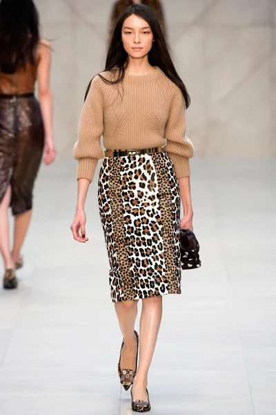 Look 12
